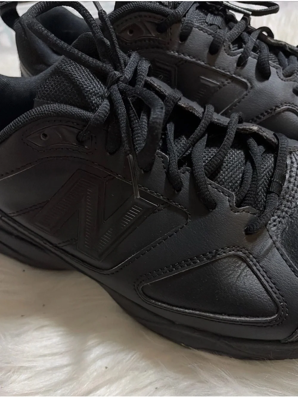 New Balance Black Athletic Lace-Up shoes  men’s US 13. Excellent condition